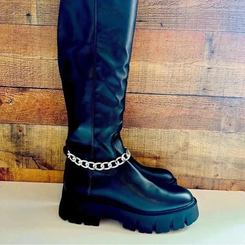 NWOT GBG Los Angeles Coen Knee High Platform Boots